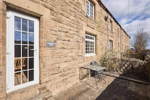 Shepherd's Nook, North Charlton - Host & Stay
