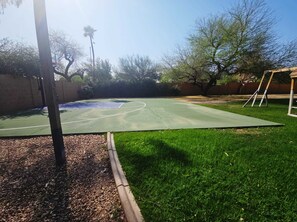 Sportplatz