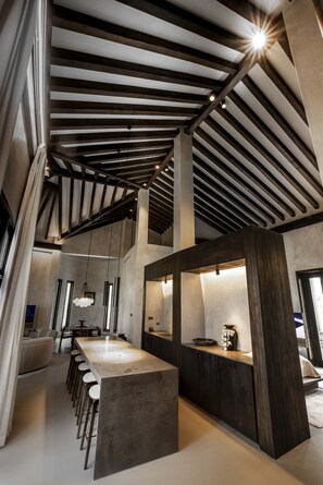Abrazos Suite 3