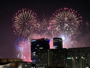 Enjoy 4th of July from the balcony