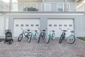 6 Bikes ready for guests to explore