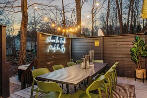 Dine under the twinkle of string lights—perfect for evenings spent outdoors.