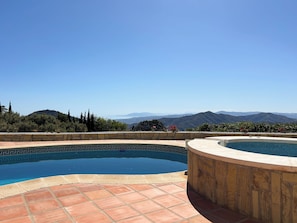 Pool and sea view
