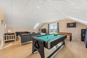 Spielezimmer