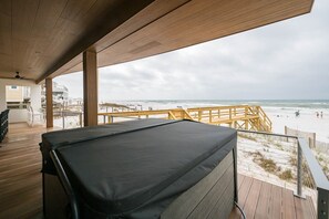 1st FL Hot Tub
