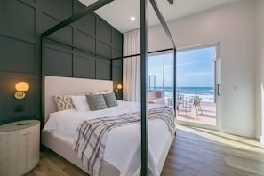 #1 King En-suite Bedroom (1), Doors to 2nd FL Deck