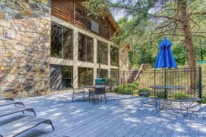 Picture yourself making unforgettable memories here, you'll have the perfect spot to unwind, relax, and enjoy each other’s company, all while being surrounded by breathtaking views.
