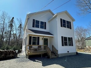 Front of house as you pull in