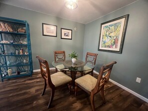 Dinning table 
