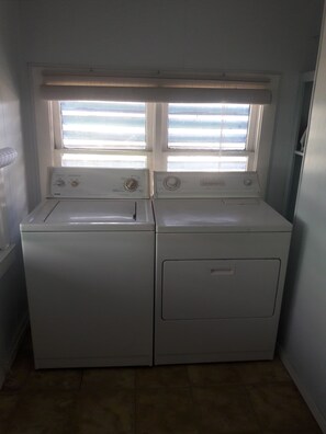 back door to mud room/washer and dryer