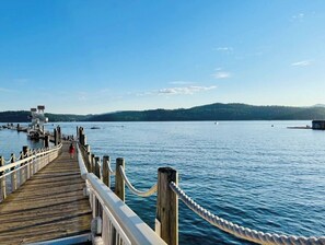 Docks