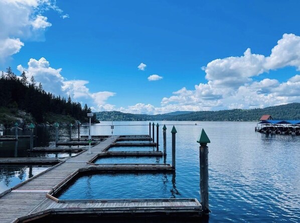 Walking Distance To The Docks