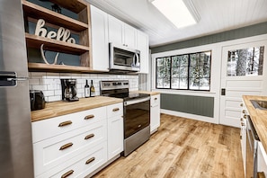 Make yourself at home and enjoy your cooking here!