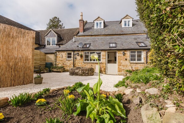 Ringers Cottage - StayCotswold