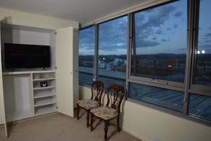 Main Bedroom TV, Evening View