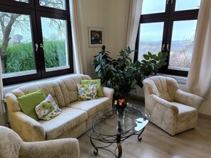 01 2-Raum-Ferienwohnung mit Meerblick u. Terrasse
