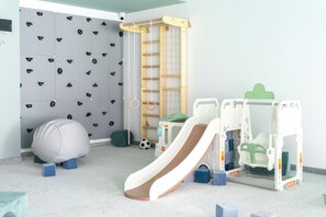 Children’s play area – indoor