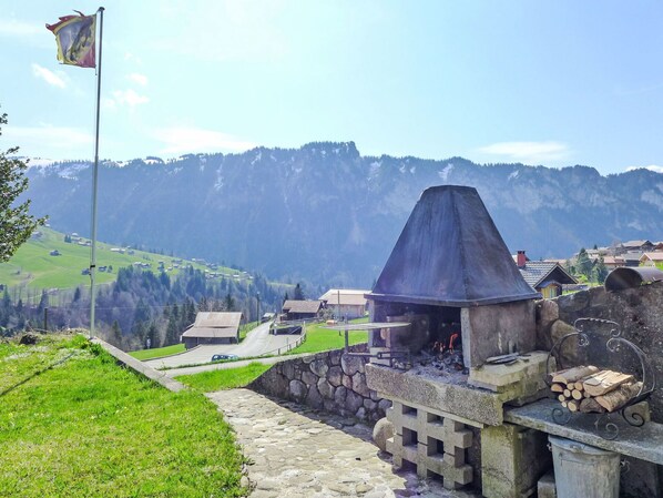 Landschaft, Hochland, Wiese, Ländliches Gebiet, Bergstation, Gebirge, Wiese, Steigung, Weide, Dorf