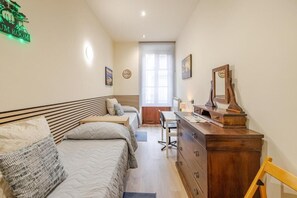 Camera azzurra (1)