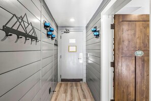 Shared Entry