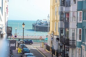 All amenities are close including the sea and Palace Pier at the end of the road.