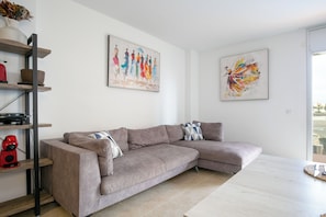 Living-dining room (3)