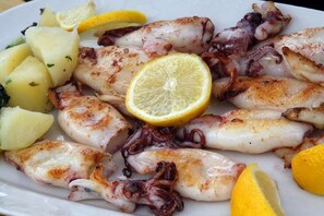 Alimentos y bebidas