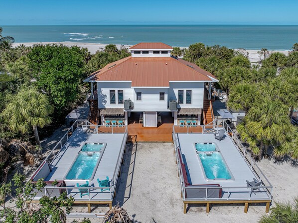 Welcome to the Turtle and Piper Shores - Double the fun - sleeps 13 in beds