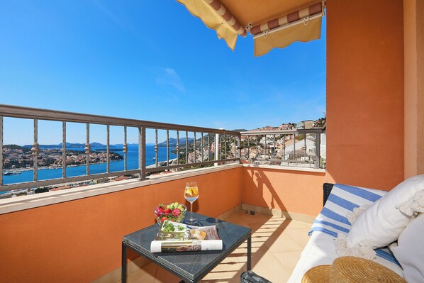Balcony with a sea view