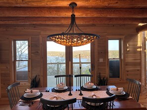 Dinner on the lake!