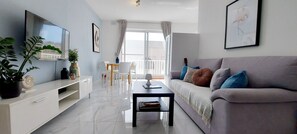 living room / lounge