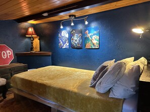 The Harry Potter loft is perfect for Xbox gaming and just tucking away!