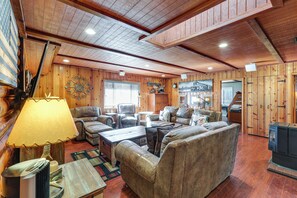Living Room | Pellet Stove | Gas Heating | Electric Heaters