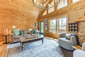 Living Room | Queen Sleeper Sofa | 1st Floor | Central A/C & Heat