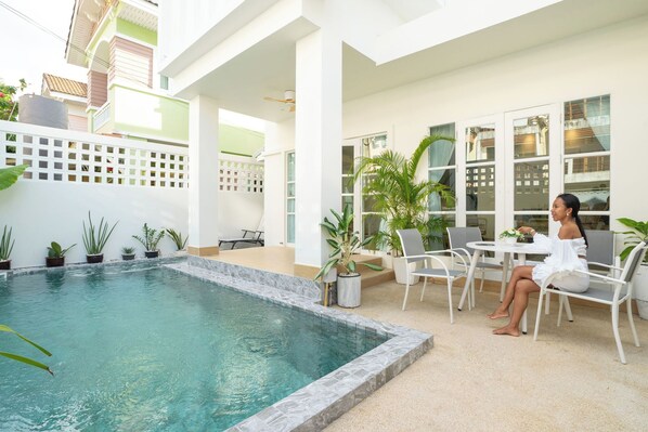 Pool