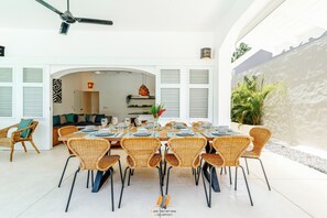 Outdoor dining