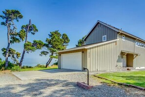 Accessible garage
