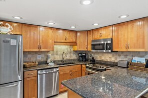 Pinnacle Port Unit a514 04