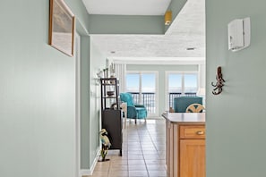 Pinnacle Port Unit B2-505 01