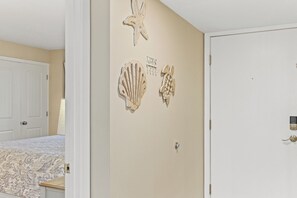 Pinnacle Port C2-102 02