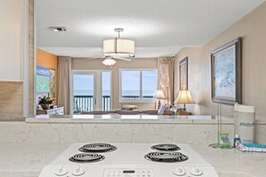 Pinnacle Port C2-303 06