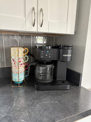 Kaffe och/eller kaffebryggare