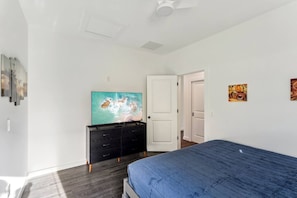 Smart TV with voice remote. Walk-in closets. En-suite with tile shower and double vanity. The King Bed has a twin trundle underneath