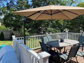 Deck for outdoor dining