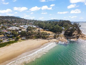 39 Home Rd Blackmans Bay Retreats Tasmania March 2025-9