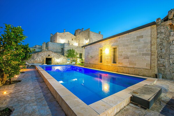 Shared pool