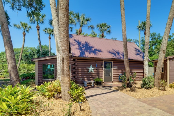 Okeechobee Vacation Rental | 1BR | 1BA | 800 Sq Ft | 2 Steps to Enter