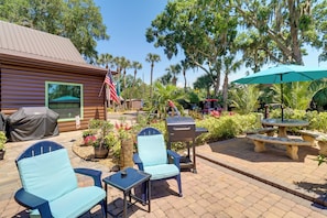 Patio | Outdoor Dining Area | Grill