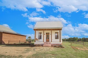 Property Exterior | Single-Story Home