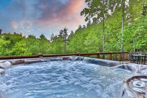 Come soak your worries away 